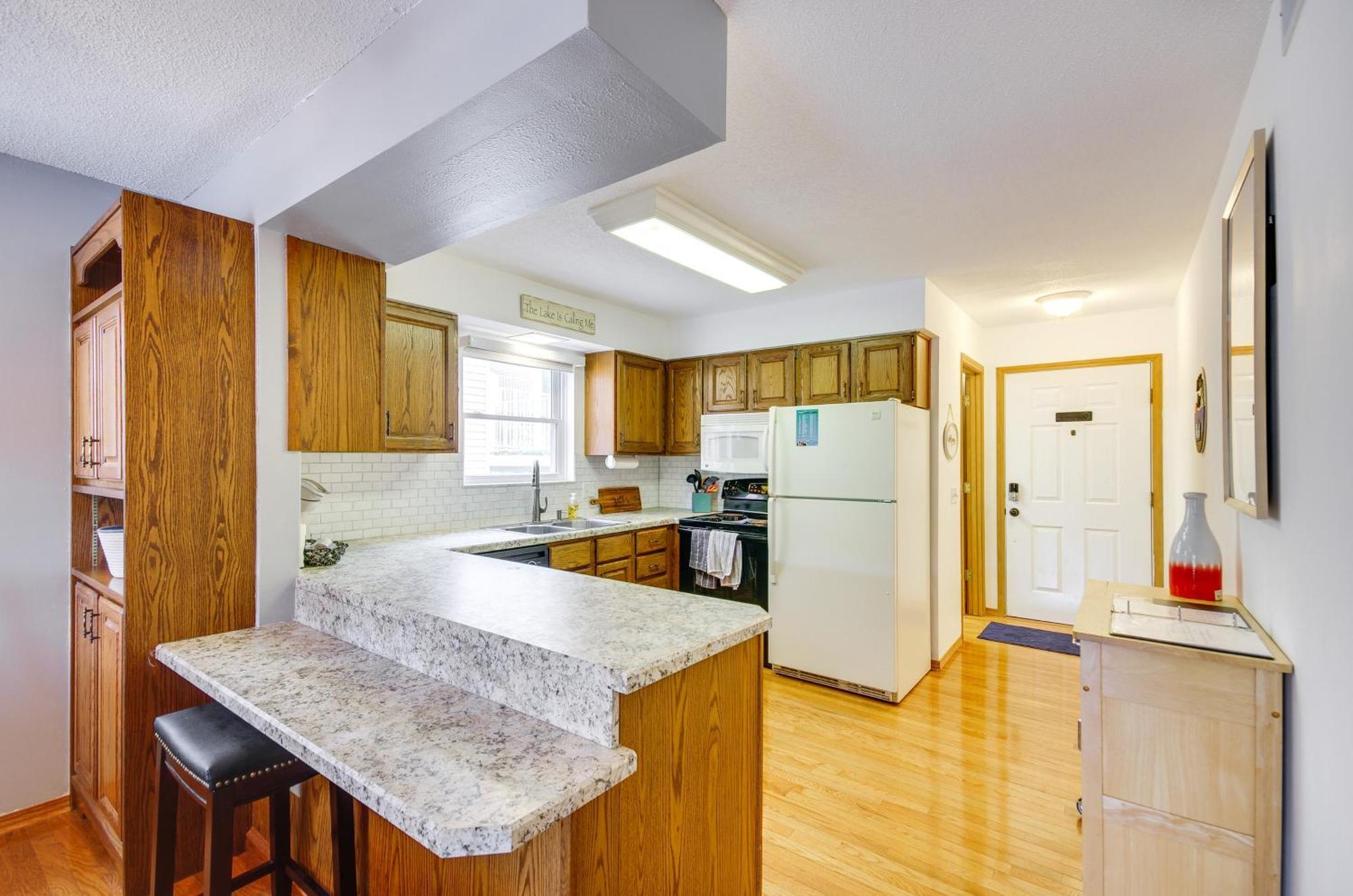 Cozy Lake Ozark Condo Rental With Grill, Pool Access Exterior foto